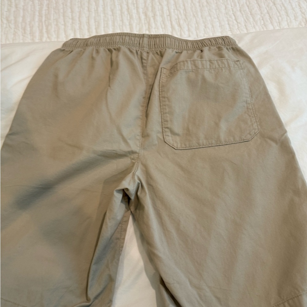 Boys old navy khaki shorts size 18